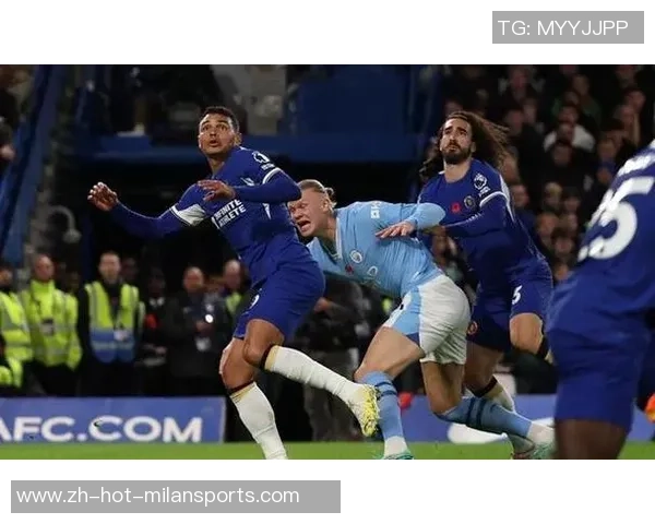 足球框破洞引发的争议与思考：运动精神与规则的碰撞与反思